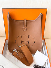 Load image into Gallery viewer, ✨NEW✨2025 Hermes Evelyne III 29 PM Bag / Gold / Palladium Hardware
