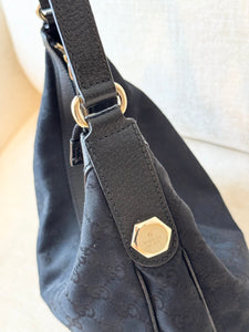 GUCCI GG Monogram Canvas Medium Charmy Hobo Bag / Black