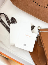 Load image into Gallery viewer, ✨NEW✨2025 Hermes Evelyne III 29 PM Bag / Gold / Palladium Hardware
