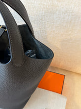 Load image into Gallery viewer, ✨NEW✨2025 Hermes Picotin 18 Clémence / Dark Bronze / Gold Hardware
