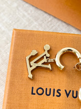 Load image into Gallery viewer, ✨NEW✨LOUIS VUITTON 2025 LV x TM Takashi Murakami Superflat Earrings
