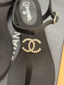 CHANEL Interlocking CC Logo Satin T-strap Sandals in Black
