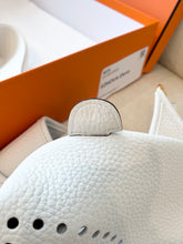 Load image into Gallery viewer, ✨NEW✨2025 Hermes Evelyne III 29 PM Bag - New White - Gold Hardware
