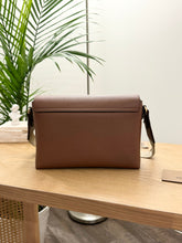 Load image into Gallery viewer, [SOLD]BURBERRY 2024 Vintage Check Note Crossbody Bag in Tan
