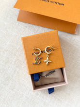 Load image into Gallery viewer, ✨NEW✨LOUIS VUITTON 2025 LV x TM Takashi Murakami Superflat Earrings
