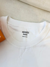 Load image into Gallery viewer, HERMES Embroidered Pocket Straight Dress in Plain Cotton Jersey / Blanc / EU36 Co
