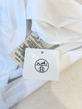 Load image into Gallery viewer, HERMES Embroidered Pocket Straight Dress in Plain Cotton Jersey / Blanc / EU36 Co
