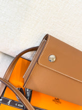 Load image into Gallery viewer, 🤎NEW! Hermès Hermesnap Wallet / Gold / Epsom / Palladium Hardware
