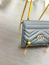 Load image into Gallery viewer, [SOLD]GUCCI GG Marmont Card Case in Black
