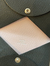 Load image into Gallery viewer, ✨NEW✨2025 Hermes Calvi Verso Card Holder / Bleu Océan / Mauve Pâle

