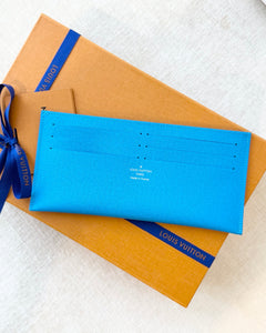 💙NEW!!  LOUIS VUITTON 2025 Canvas Credit Card Holder / Gaston Blue