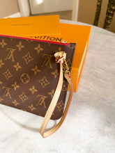 Load image into Gallery viewer, Louis Vuitton 2022 Neverfull MM Monogram Wristlet Pouch in Cherry
